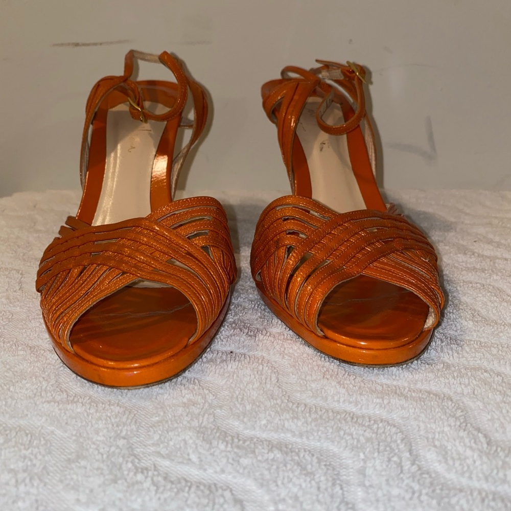 Cole Haan Size 10, Orange Strap Sandals w/wooden 4 Inch Heel